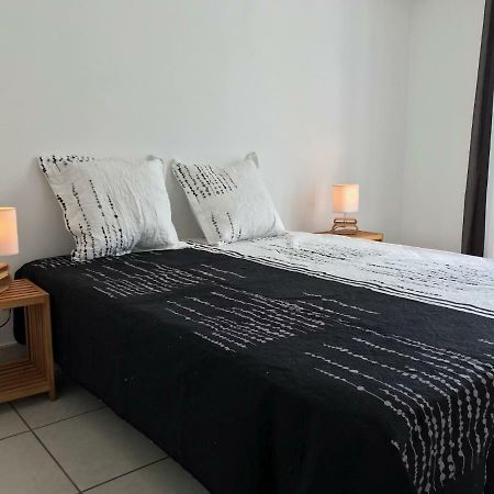 Meuble Homard Avec Jacuzzi Et Vue Mer Saint-Gilles-les Bains Εξωτερικό φωτογραφία